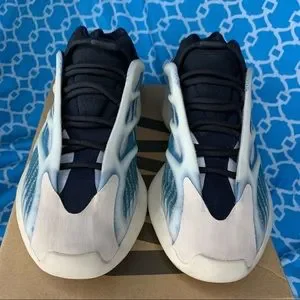 Adidas Yeezy 700 V3 Men’s size 9 kyanite Blue sail beige by Kanye west shoes adidas | Shoes | Adidas Yeezy 70 V3 Mens Size 9 Kyanite Blue  main image 3